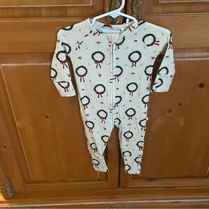 NWT Brave Little Ones Bamboo Ribbed Holiday Christmas Wreath Zipper Pajama